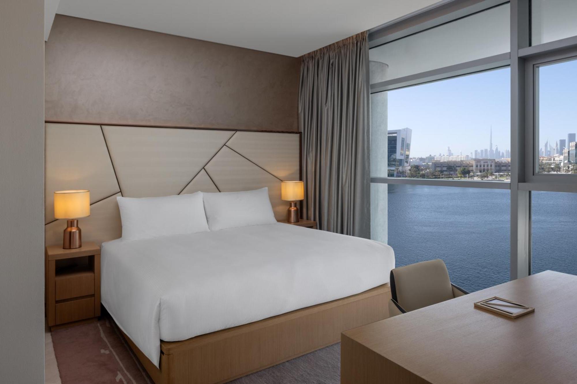 Hilton Dubai Creek Hotel & Residences Buitenkant foto